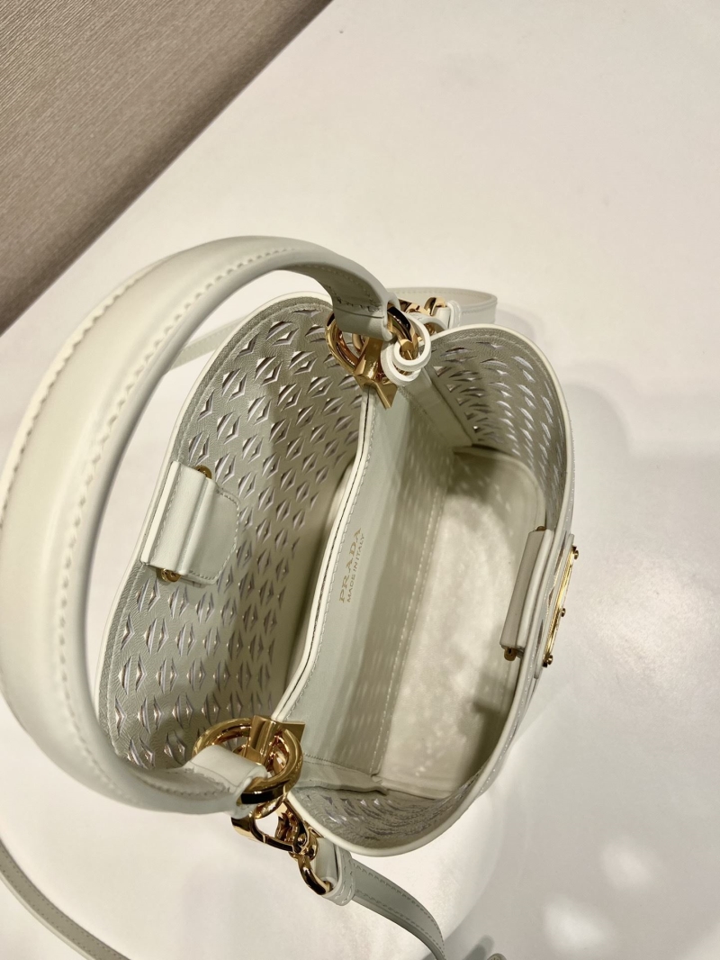 Pra*a bucket bags